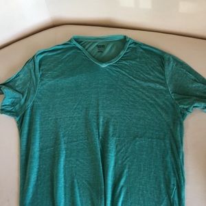 Men’s v-neck